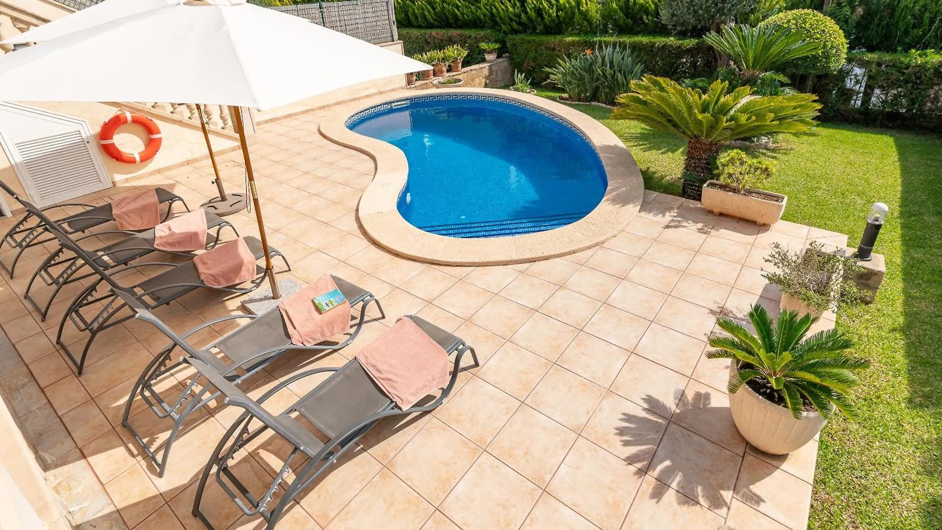 Beach Villa Arran De Mar By Sealand Villas Alcudia