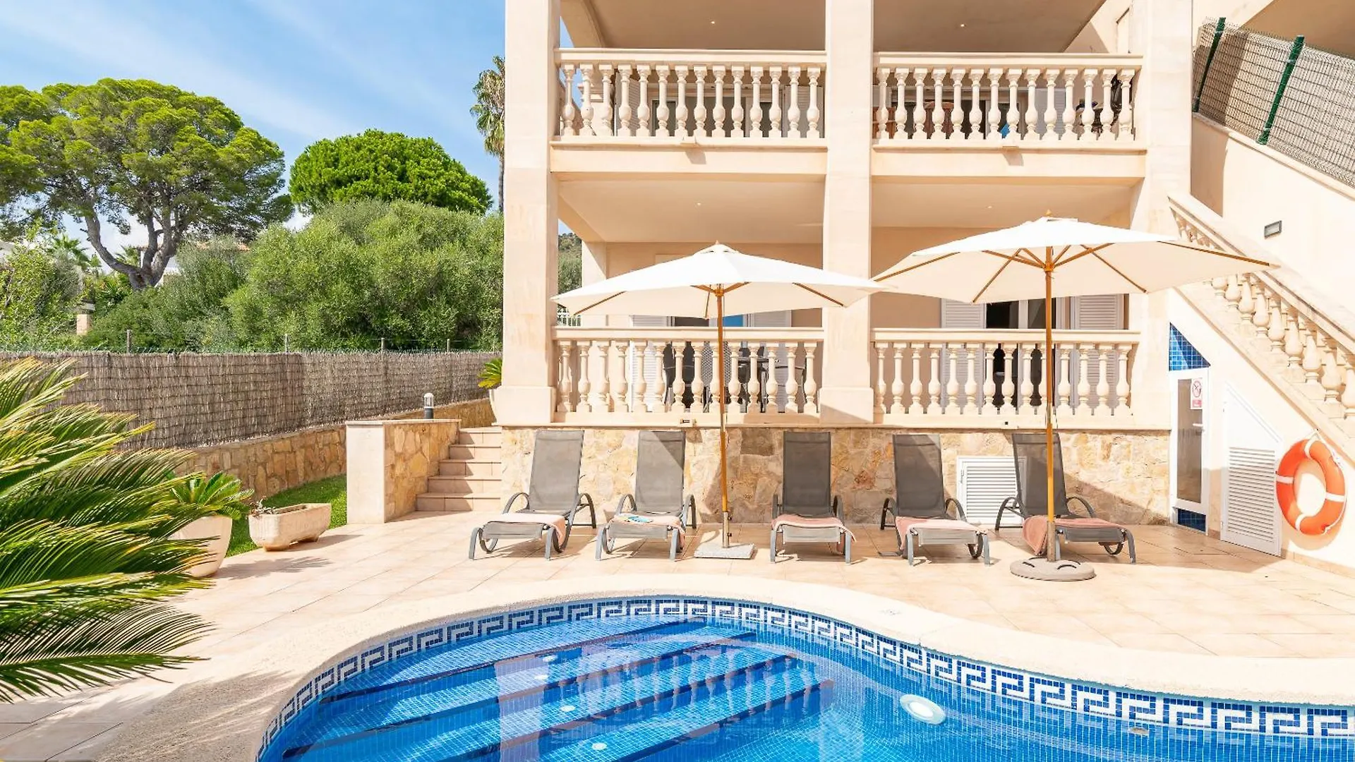 Beach Villa Arran De Mar By Sealand Villas Alcudia   Alcudia (Mallorca)