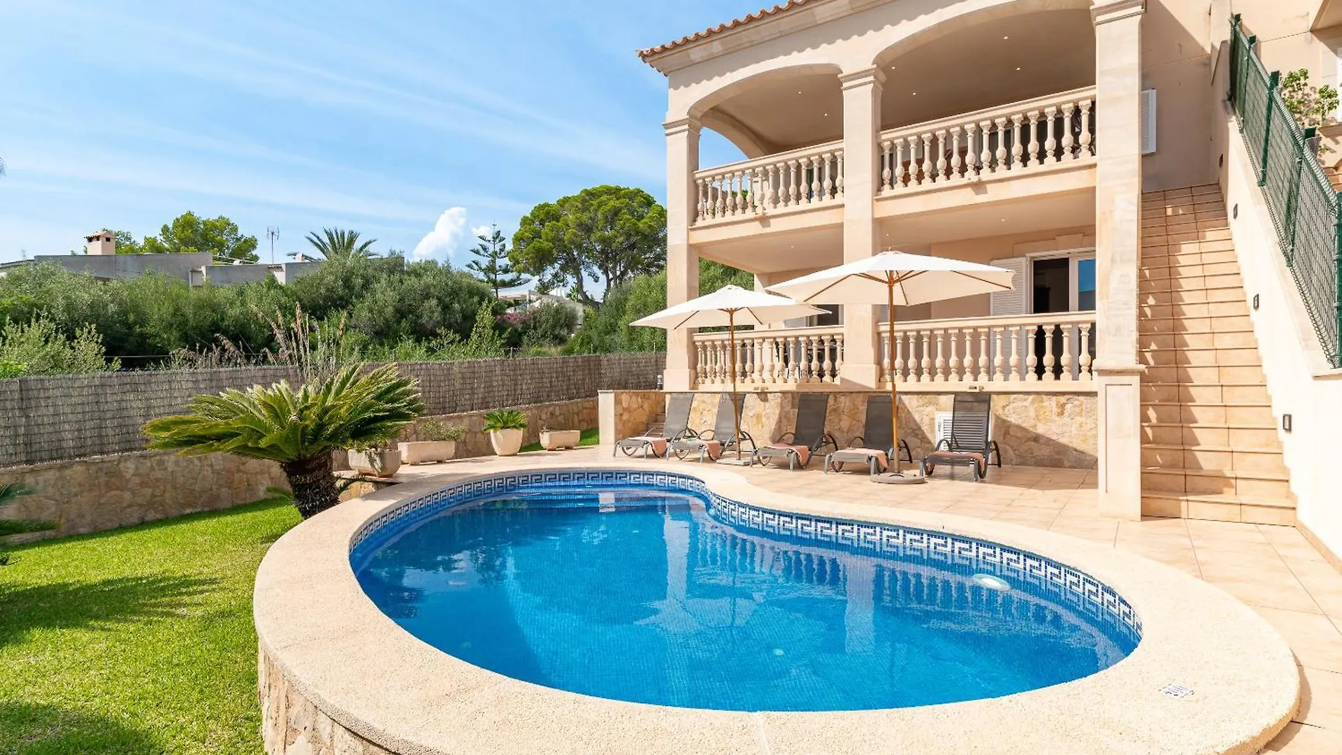 Beach Villa Arran De Mar By Sealand Villas Alcudia