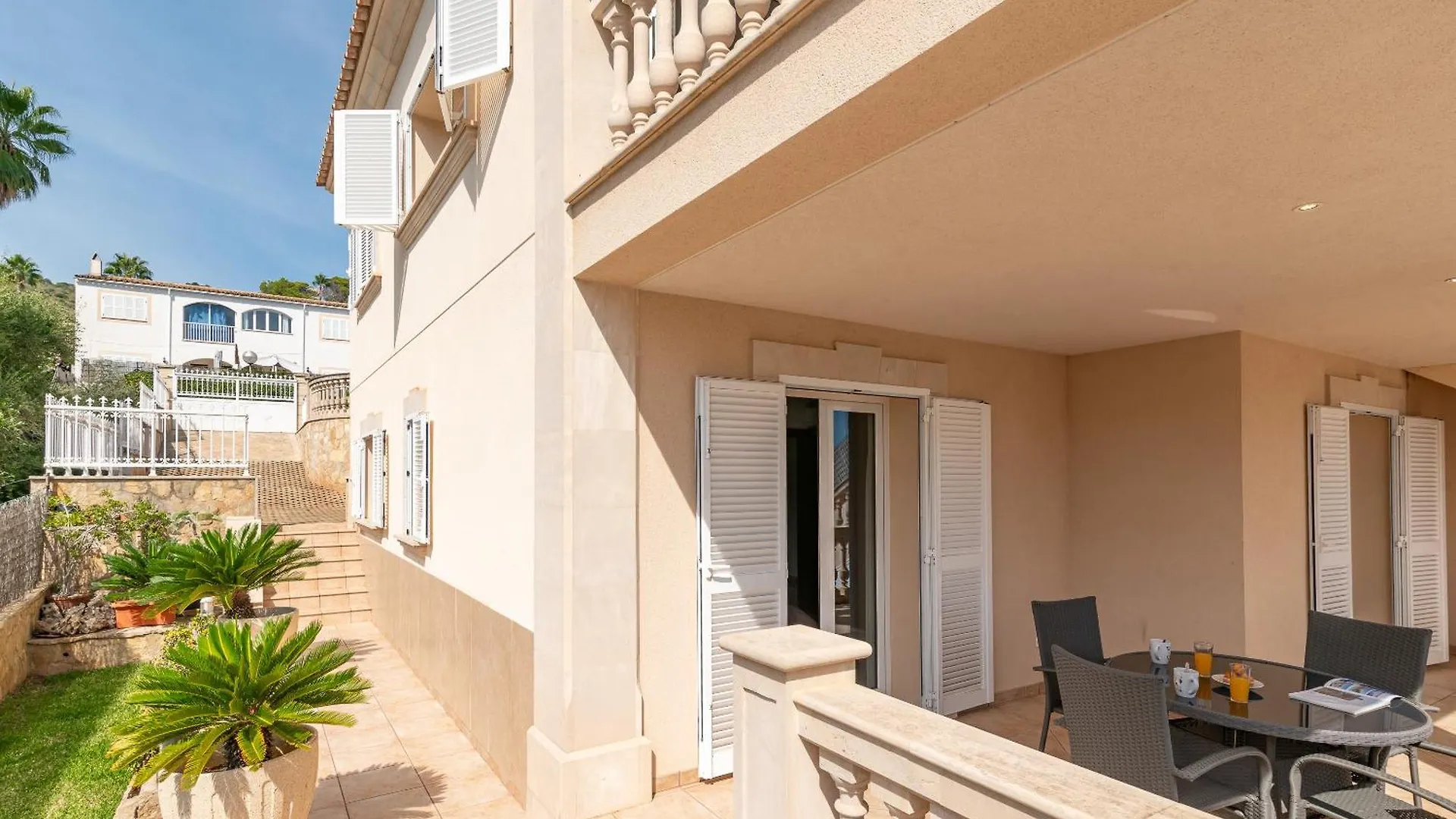Beach Villa Arran De Mar By Sealand Villas Alcudia