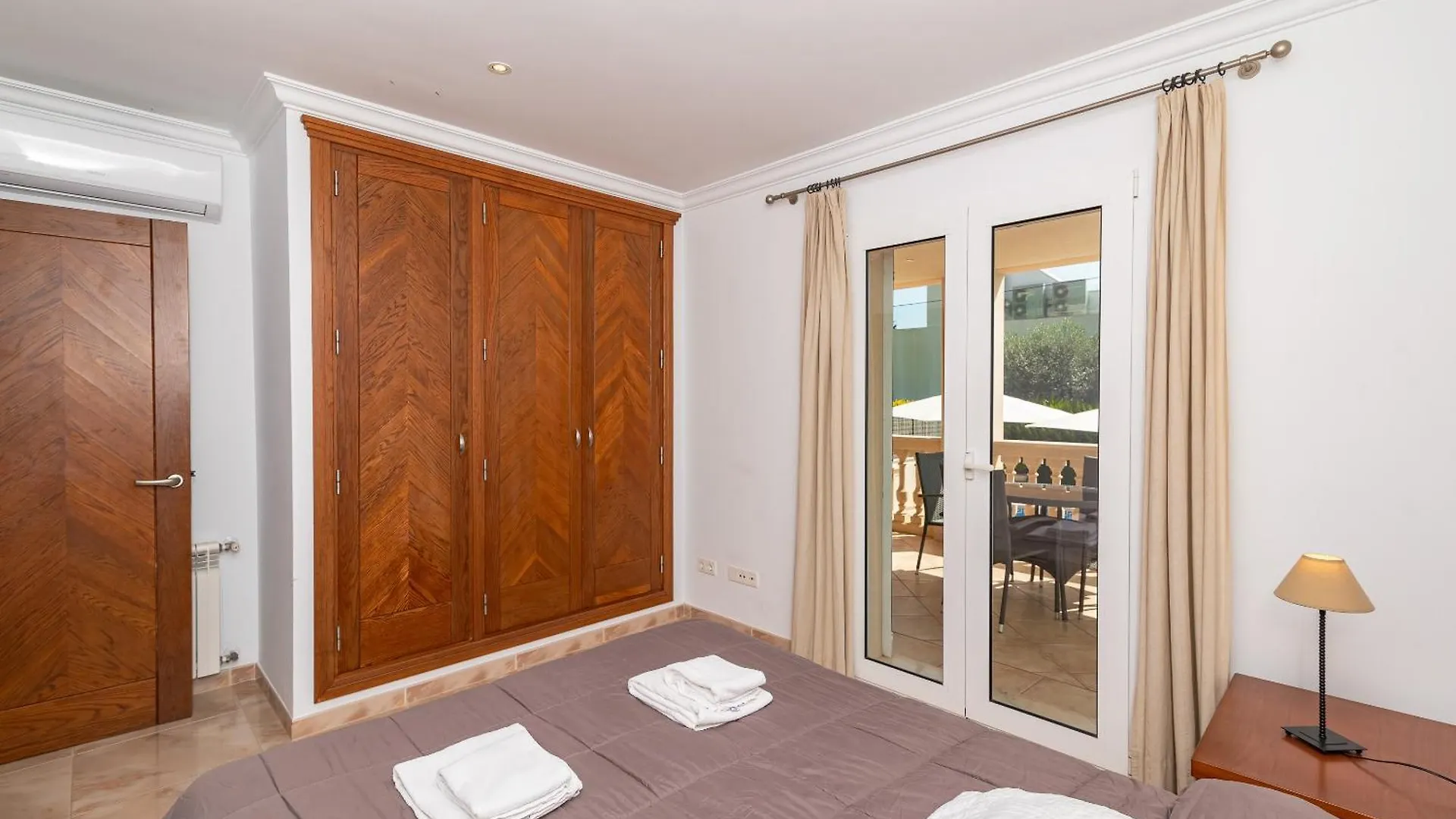 Beach Villa Arran De Mar By Sealand Villas Alcudia