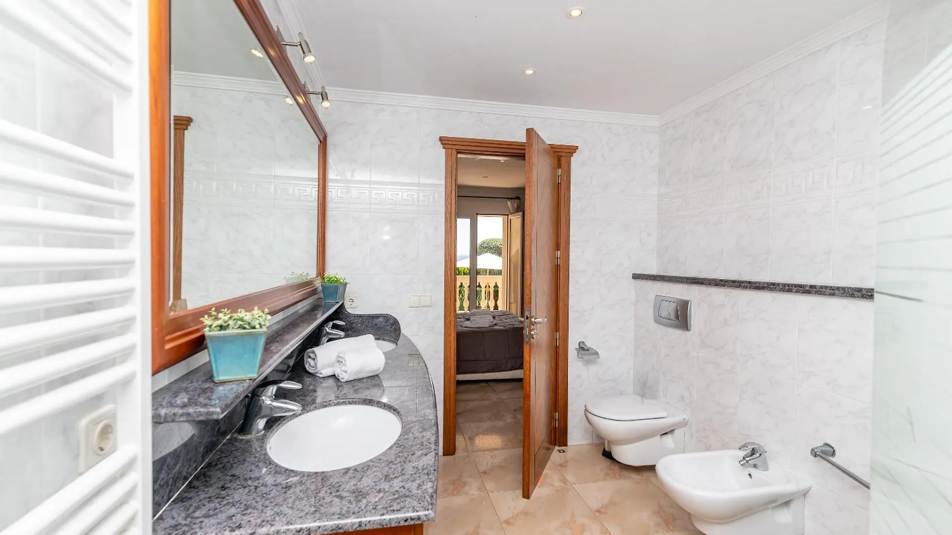 Beach Villa Arran De Mar By Sealand Villas Alcudia  Spain